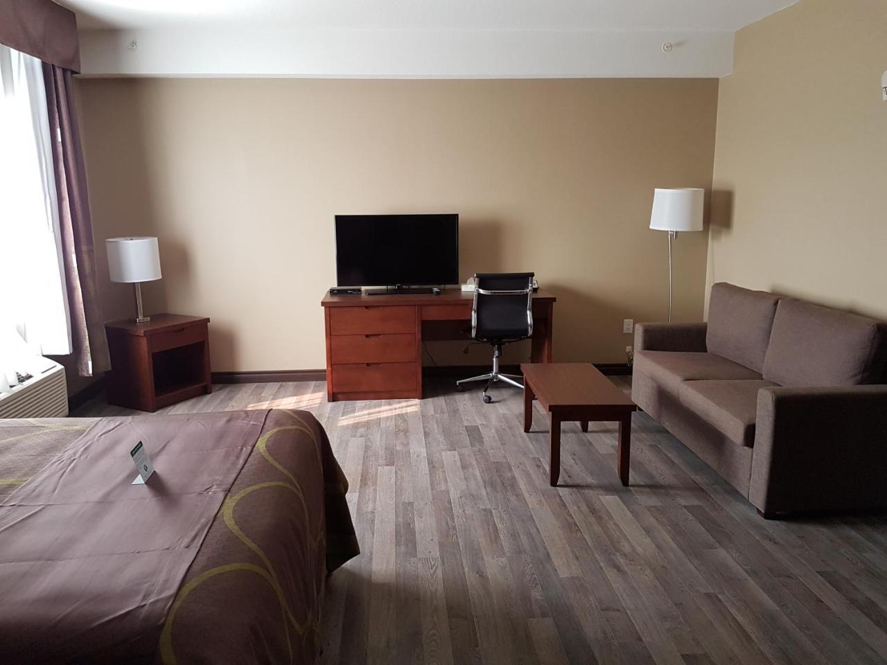 Hotel Super 8 By Wyndham Hardisty Esterno foto