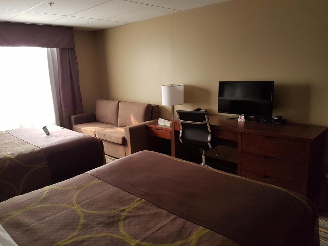 Hotel Super 8 By Wyndham Hardisty Esterno foto